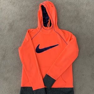 Nike hooded therma-fit sweatshirt